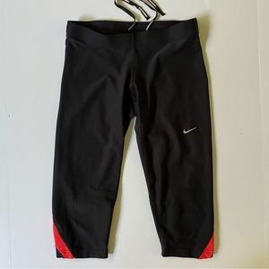 Nike Dri-Fit Womens Running Capris XS Black Red Trim Zipper Pocket in Back